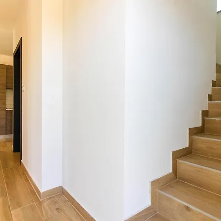 Βίλα New Seve Ii With Pool, Near The Town Center, 3km From The *