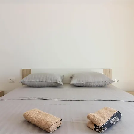 New Seve Ii With Pool, Near The Town Center, 3km From The ヴィラ *