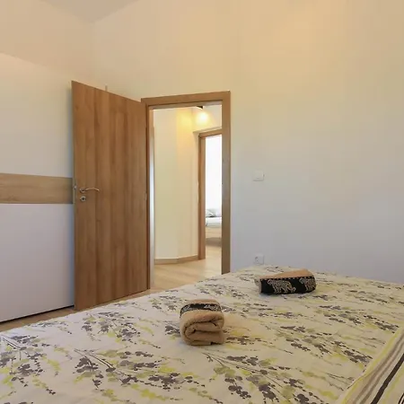 New Seve Ii With Pool, Near The Town Center, 3km From The Βίλα