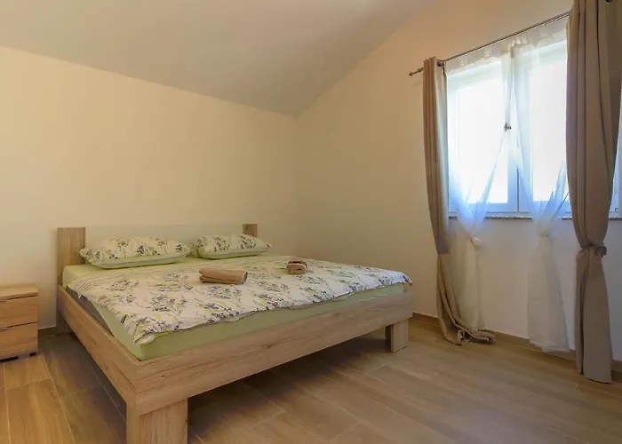 New Seve Ii With Pool, Near The Town Center, 3km From The