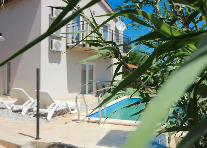 ヴィラ New Seve Ii With Pool, Near The Town Center, 3km From The *