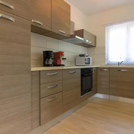 New Seve Ii With Pool, Near The Town Center, 3km From The Villa